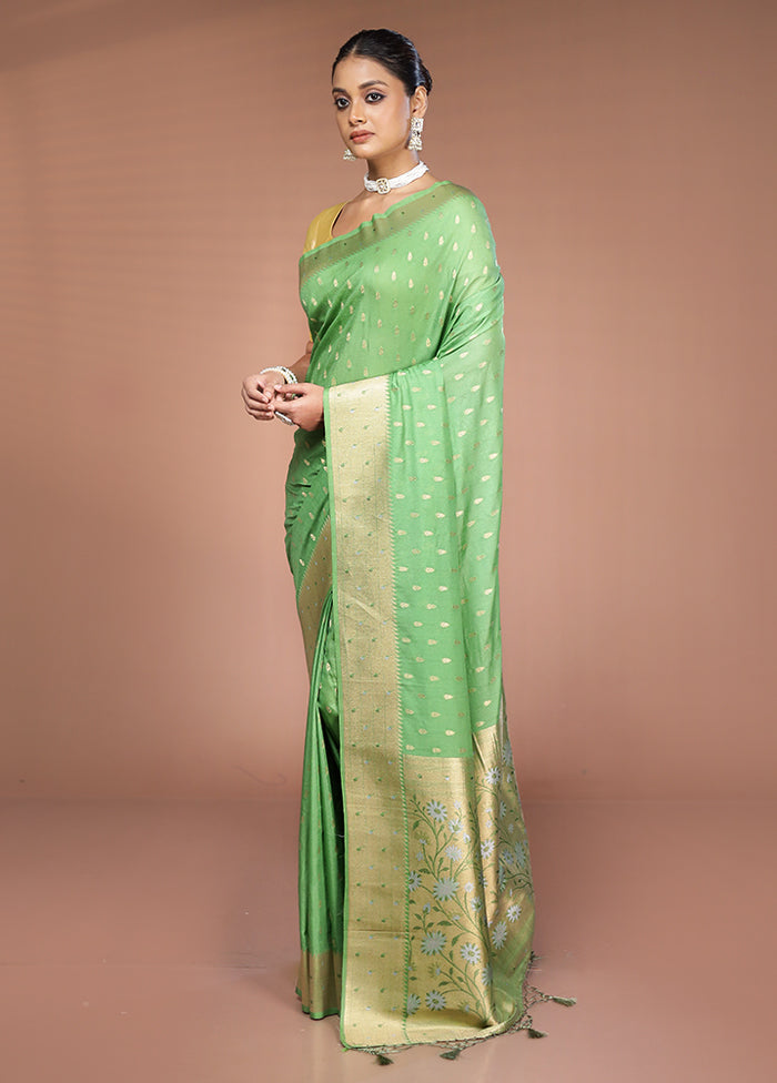 Green Georgette Saree With Blouse Piece