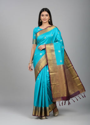 Blue Handloom Kanchipuram Pure Silk Saree With Blouse Piece