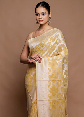 Yellow Cotton Saree With Blouse Piece