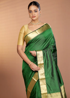 Purple Handloom Kanjivaram Pure Silk Saree With Blouse Piece