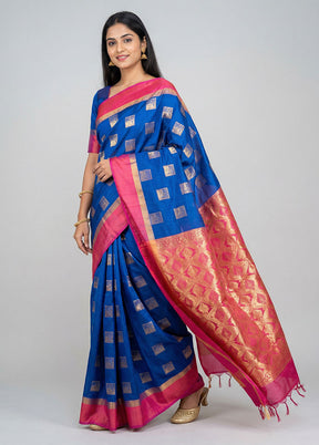 Blue Handloom Kanjivaram Pure Silk Saree With Blouse Piece