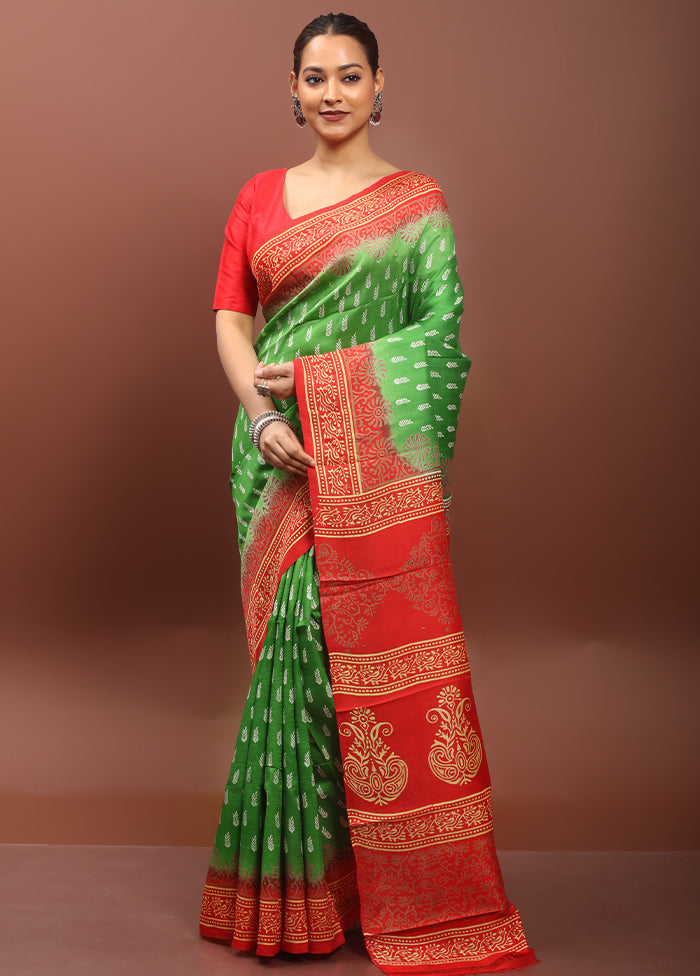 Green Printed Silk Saree Without Blouse Piece