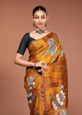Yellow Printed Silk Saree Without Blouse Piece