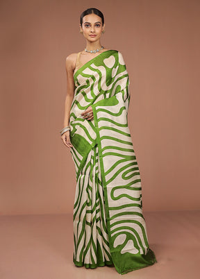 Cream Printed Silk Saree With Blouse Piece