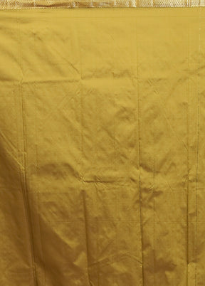 Green Kanjivaram Silk Saree With Blouse Piece