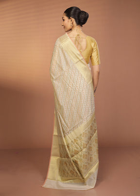 Cream Cotton Saree With Blouse Piece