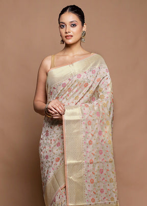 Cream Cotton Saree With Blouse Piece