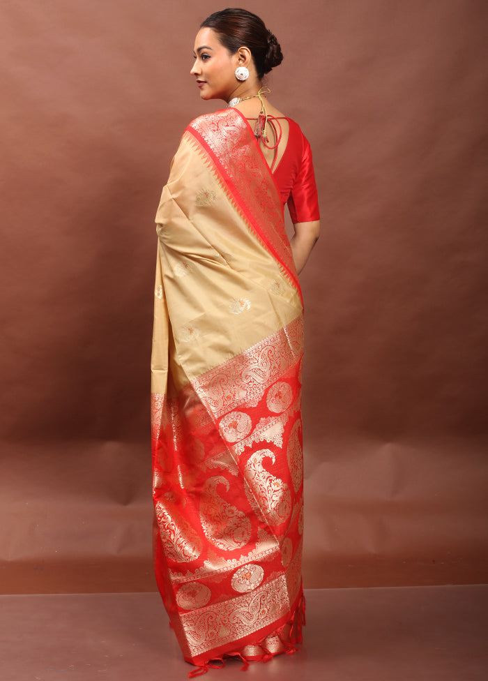 Cream Kanjivaram Silk Saree With Blouse Piece