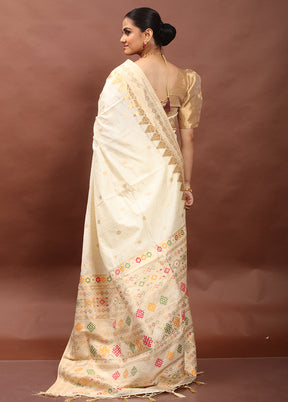 Cream Dupion Silk Saree With Blouse Piece