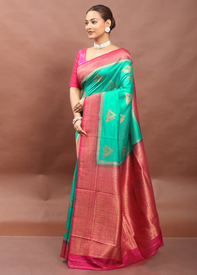 Green Dupion Silk Saree With Blouse Piece