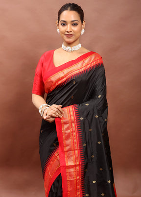 Black Handloom Kanjivaram Pure Silk Saree With Blouse Piece