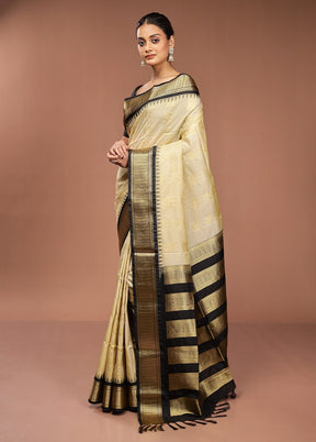 Cream Kanjivaram Silk Saree With Blouse Piece