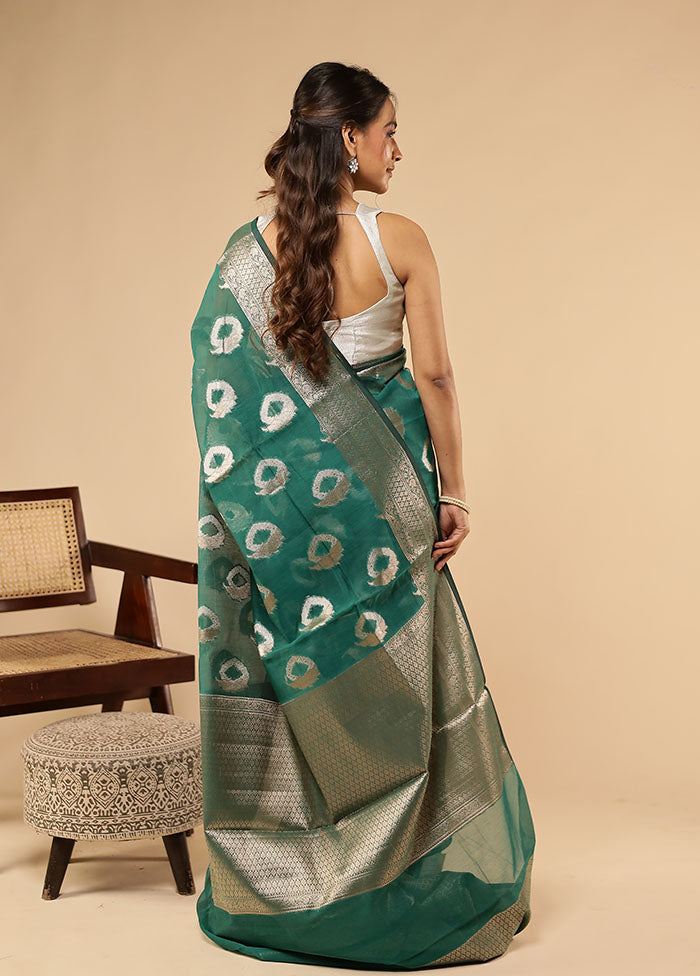 Green Kora Silk Saree With Blouse Piece