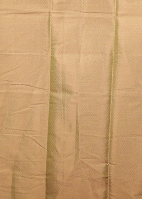 Green Kora Silk Saree With Blouse Piece