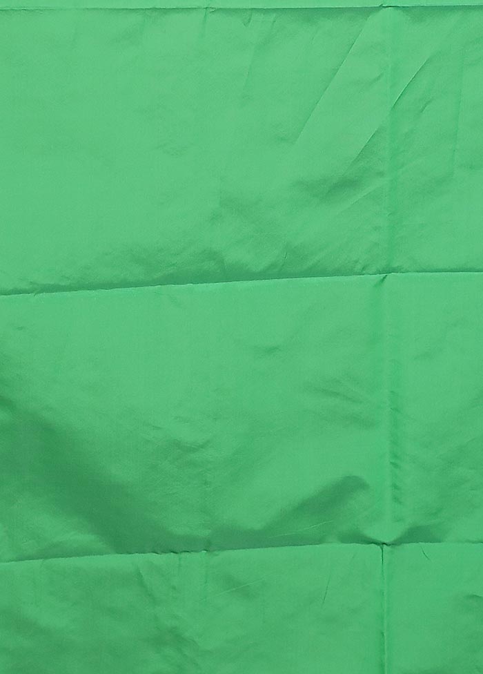 Green Kanjivaram Silk Saree With Blouse Piece