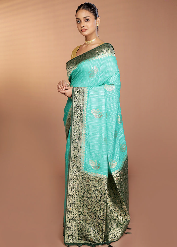 Green Dupion Silk Saree With Blouse Piece