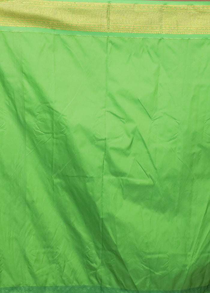 Pink Gadwal Silk Saree Without Blouse Piece