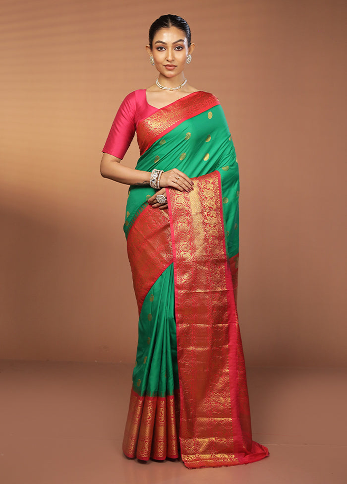 Green Gadwal Silk Saree Without Blouse Piece