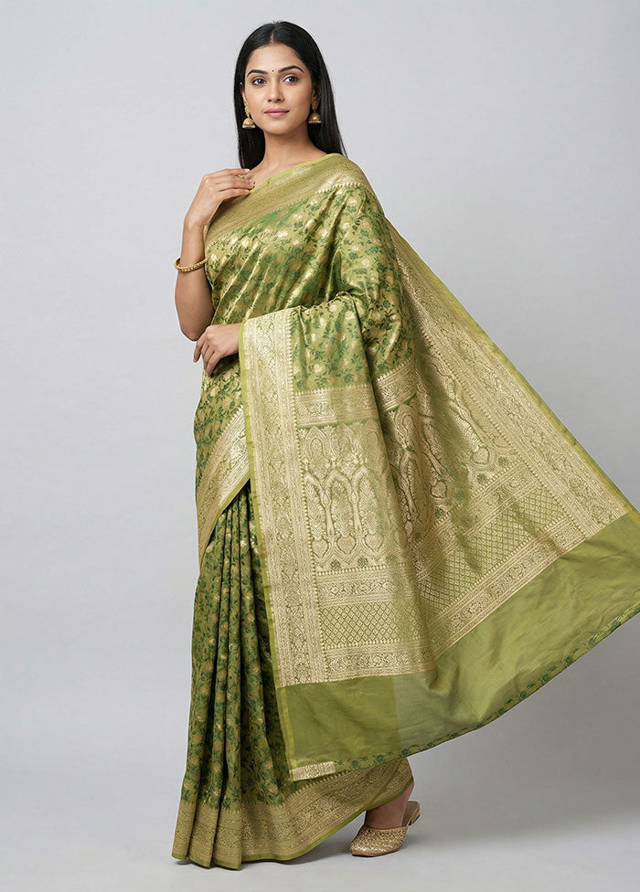 Green Handloom Tanchoi Pure Silk Saree With Blouse Piece