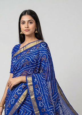 Blue Bandhej Silk Saree With Blouse Piece