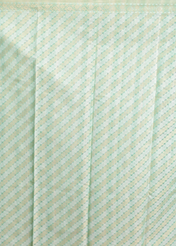 Green Kora Silk Saree With Blouse Piece