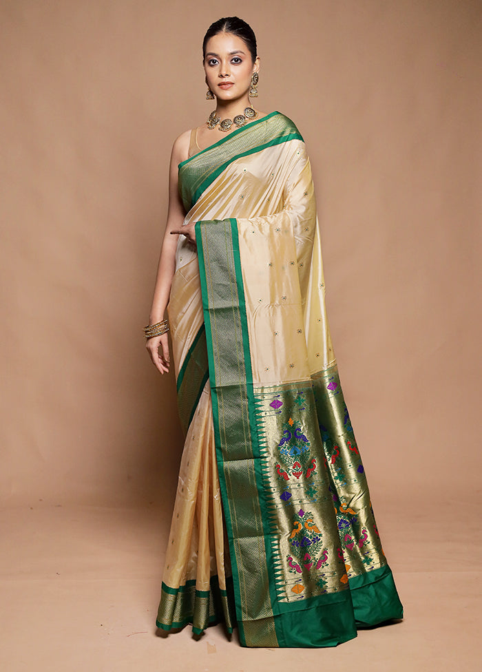 Cream Handloom Kanjivaram Pure Silk Saree With Blouse Piece