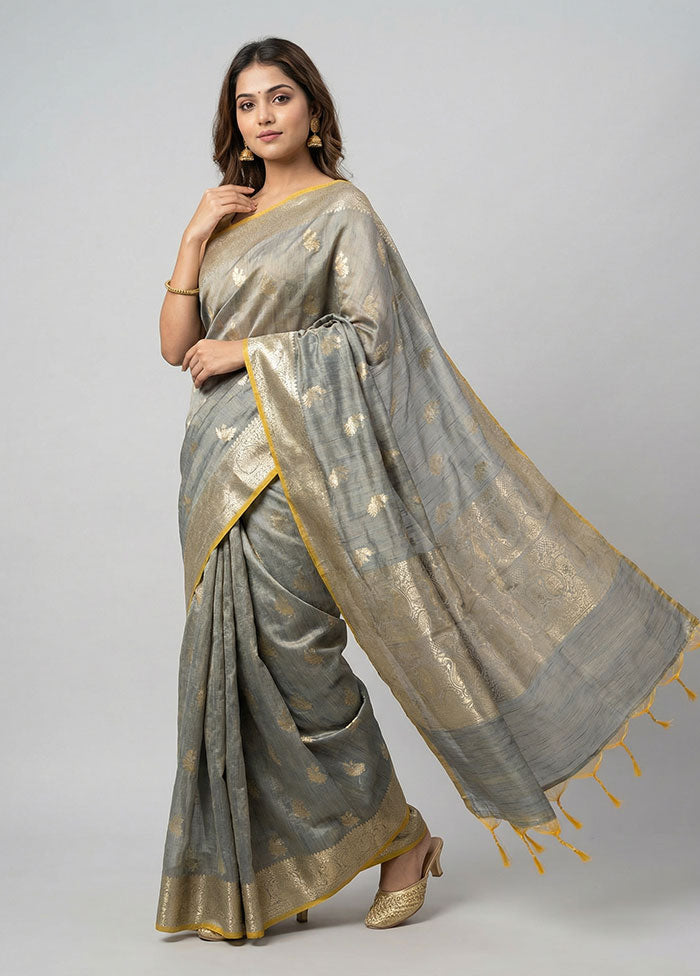 Grey Dupion Silk Saree With Blouse Piece