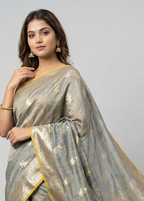 Grey Dupion Silk Saree With Blouse Piece