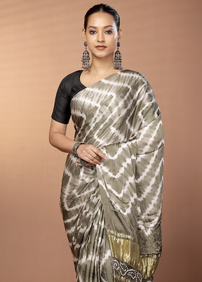 Green Handloom Bandhej Pure Silk Saree With Blouse Piece