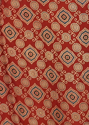 Red Printed Pure Silk Saree Without Blouse Piece