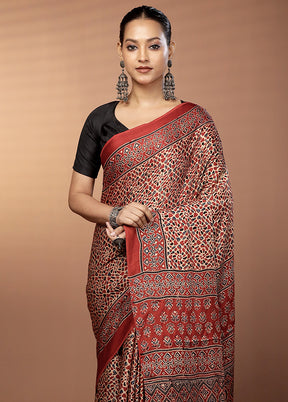 Red Printed Pure Silk Saree Without Blouse Piece