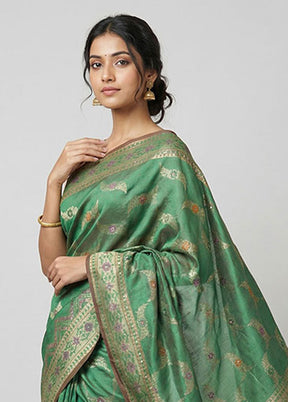Green Kora Silk Saree With Blouse Piece