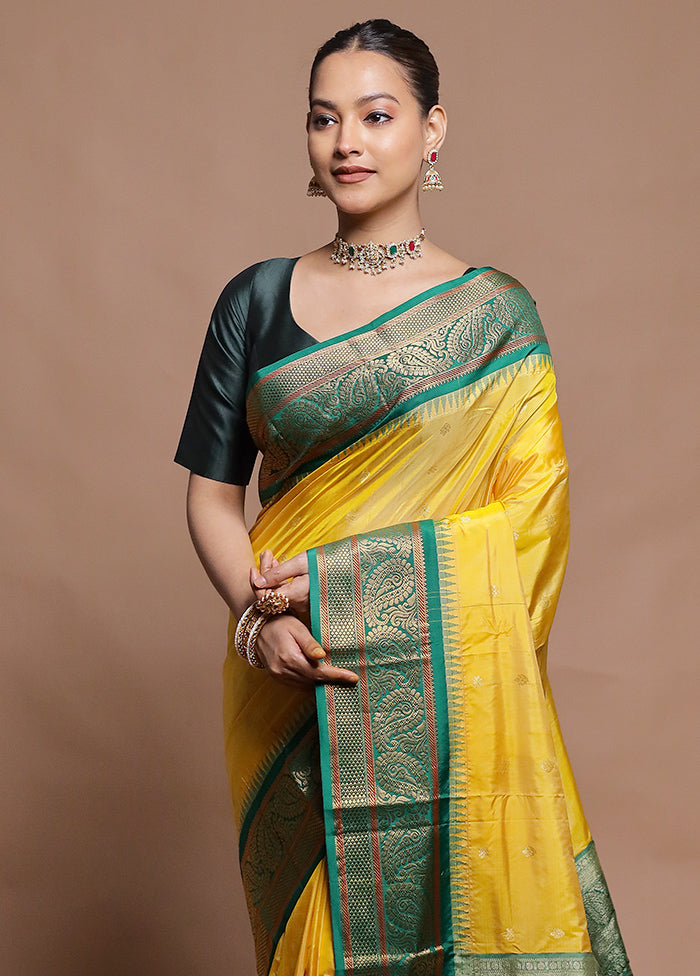 Yellow Handloom Kanjivaram Pure Silk Saree With Blouse Piece