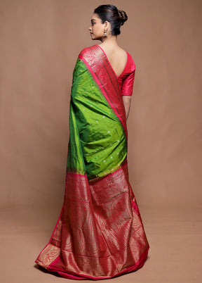 Green Handloom Kanjivaram Pure Silk Saree With Blouse Piece