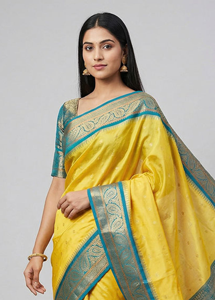 Cream Handloom Kanjivaram Pure Silk Saree With Blouse Piece