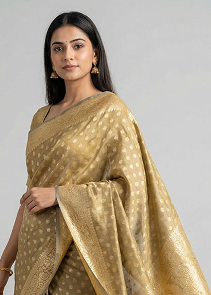 Cream Handloom Banarasi Pure Silk Saree With Blouse Piece