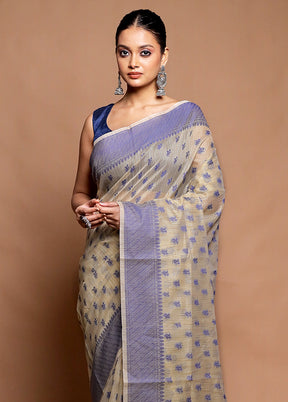 Cream Cotton Saree With Blouse Piece