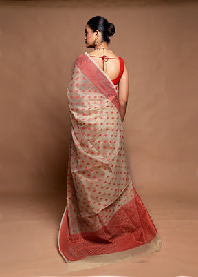 Cream Cotton Saree With Blouse Piece