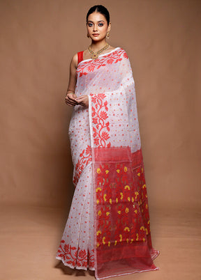 White Tant Jamdani Saree Without Blouse Piece