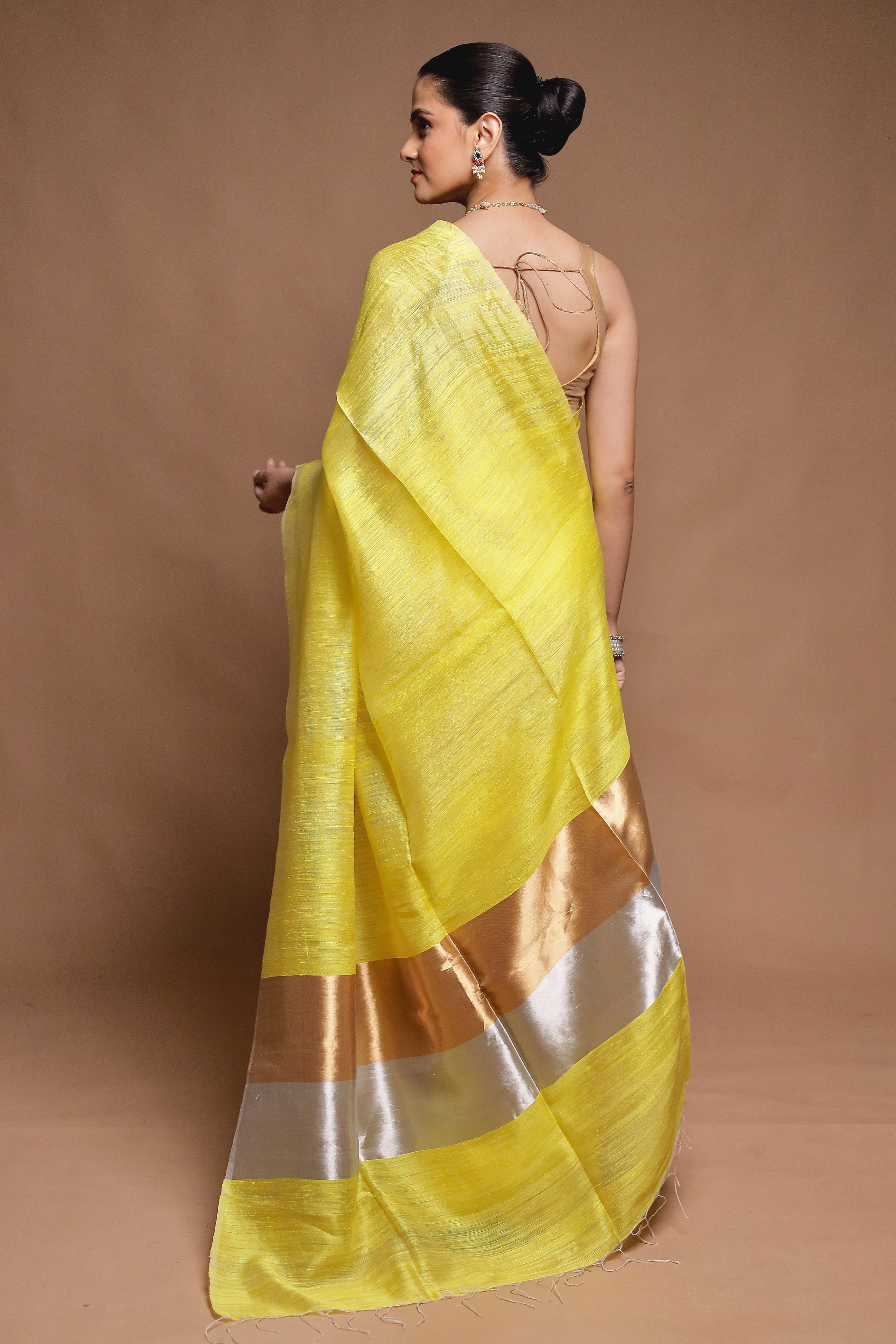 Yellow Handloom Matka Pure Silk Saree With Blouse Piece