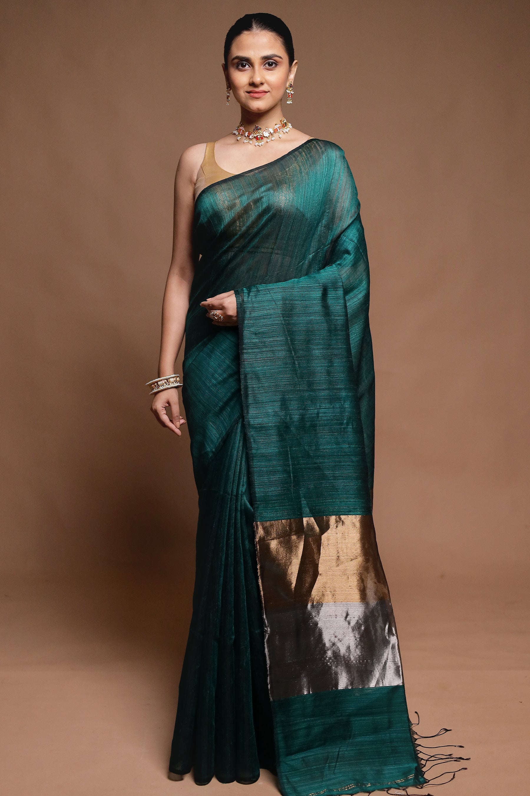 Green Handloom Matka Pure Silk Saree With Blouse Piece