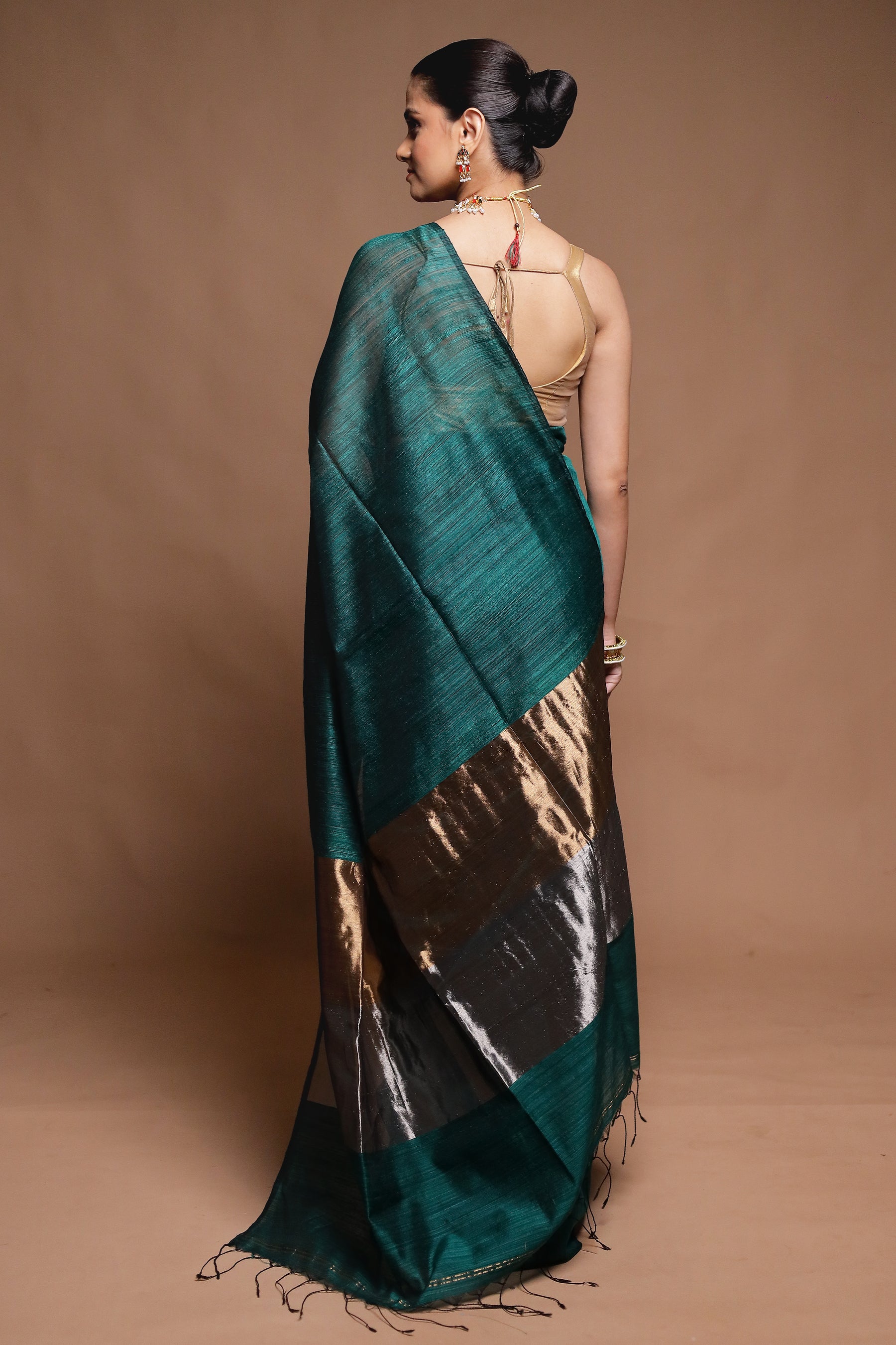 Green Handloom Matka Pure Silk Saree With Blouse Piece