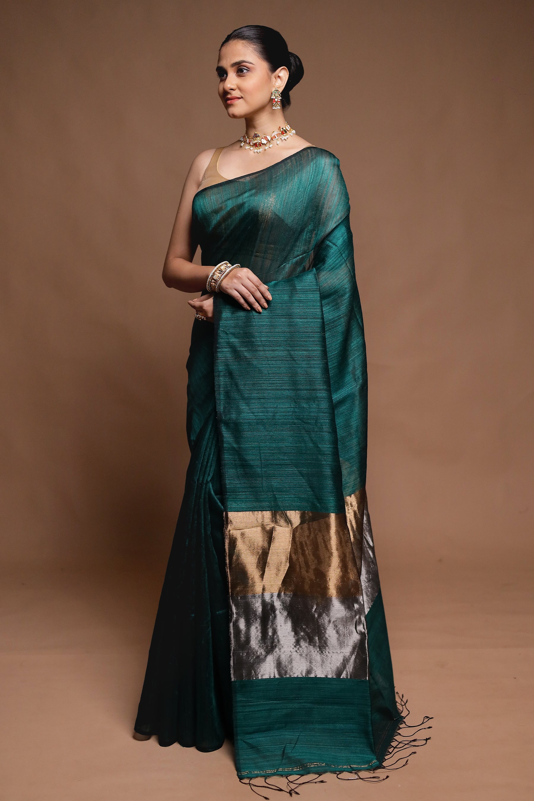 Green Handloom Matka Pure Silk Saree With Blouse Piece