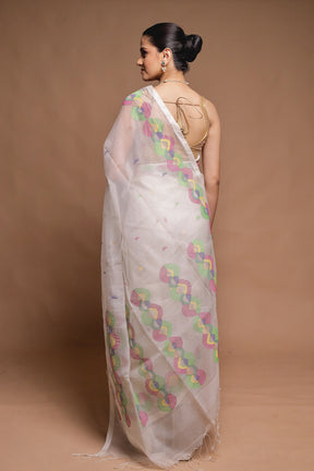 White Handloom Matka Pure Silk Saree With Blouse Piece