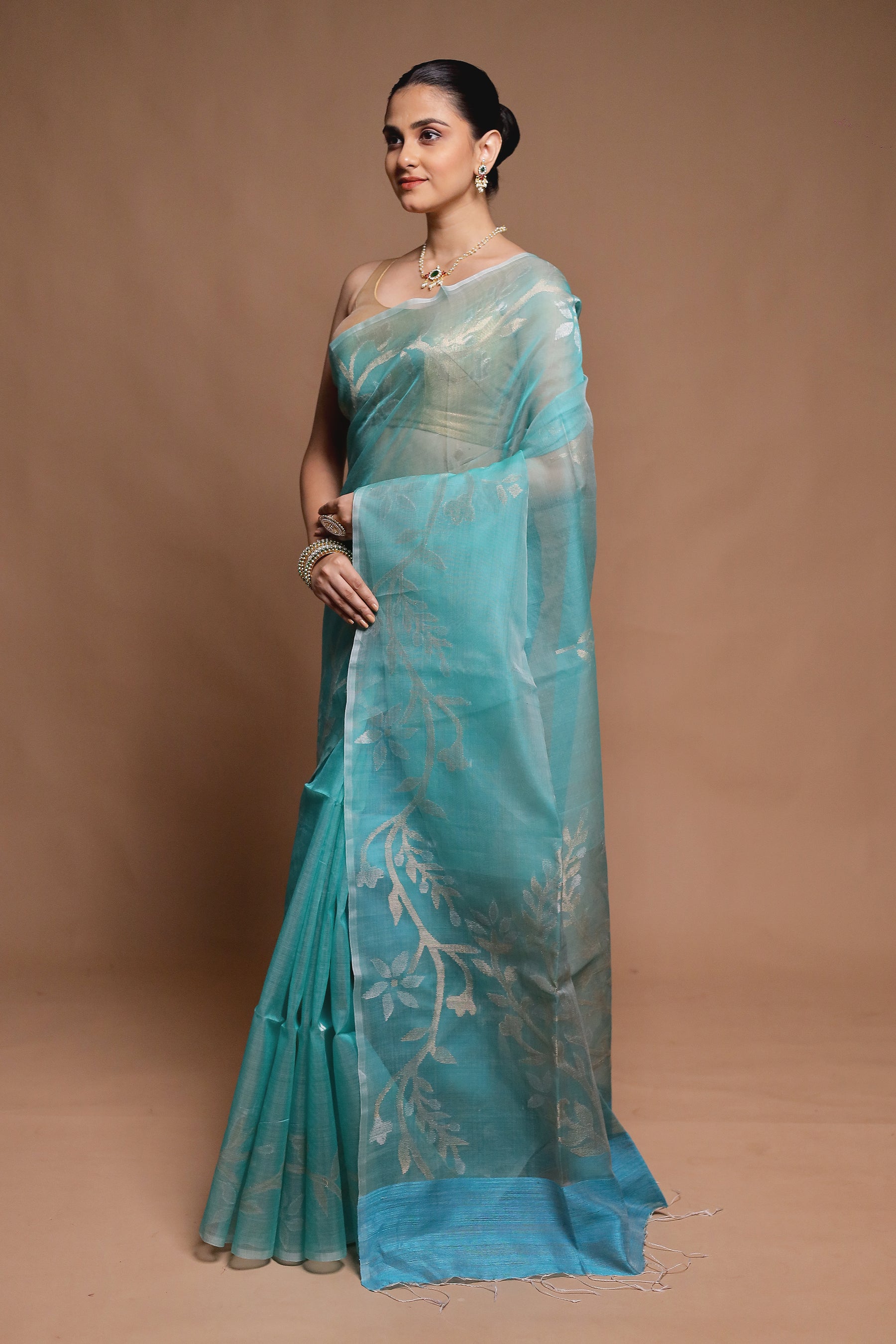 Green Handloom Matka Pure Silk Saree With Blouse Piece