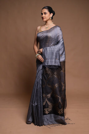 Grey Handloom Matka Pure Silk Saree With Blouse Piece