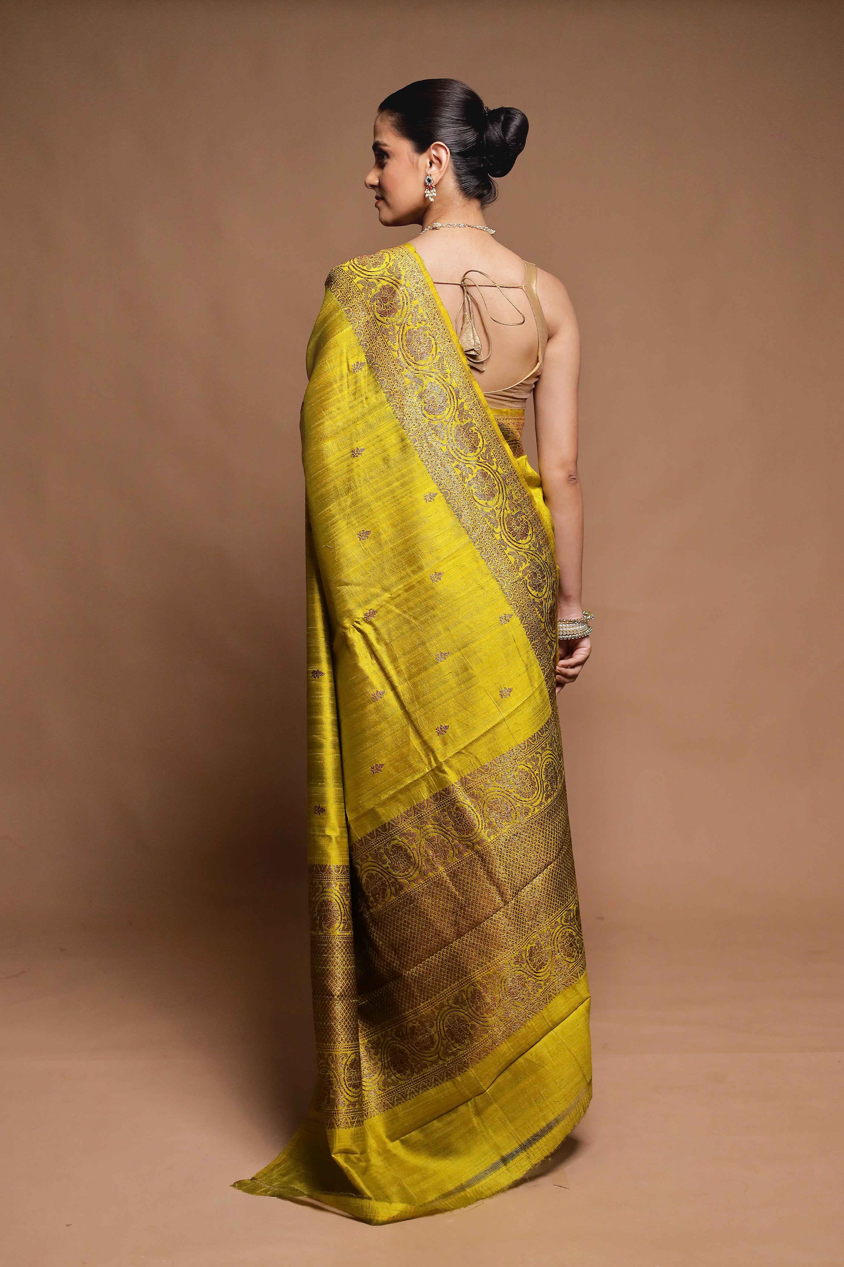 Yellow Handloom Tussar Pure Silk Saree With Blouse Piece