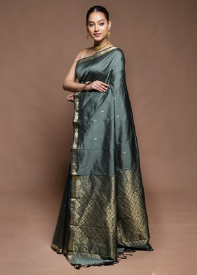 Green Kanjivaram Silk Saree With Blouse Piece