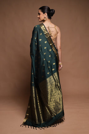 Green Kanjivaram Silk Saree With Blouse Piece