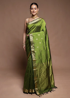 Green Kanjivaram Silk Saree With Blouse Piece